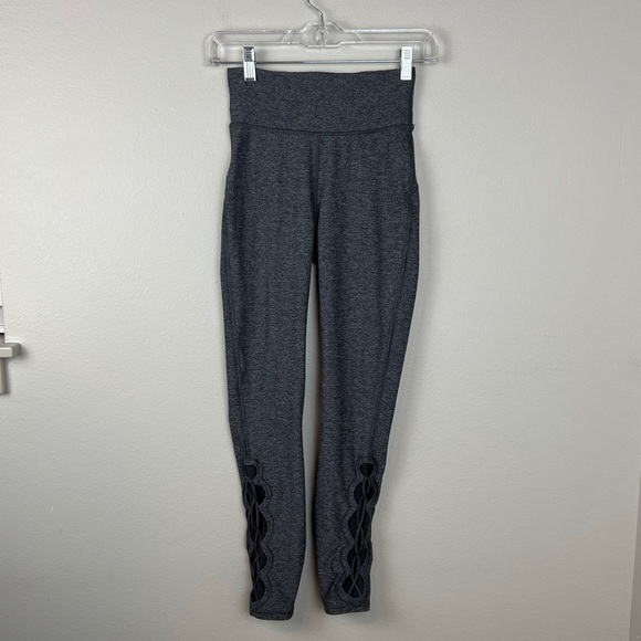 Lululemon Tied To It 7/8 Tight 25" - Picture 2 of 5